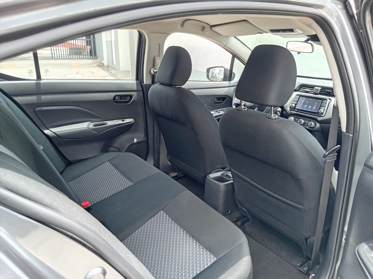 2024 Nissan VERSA 4P SENSE L41.6 AUT
